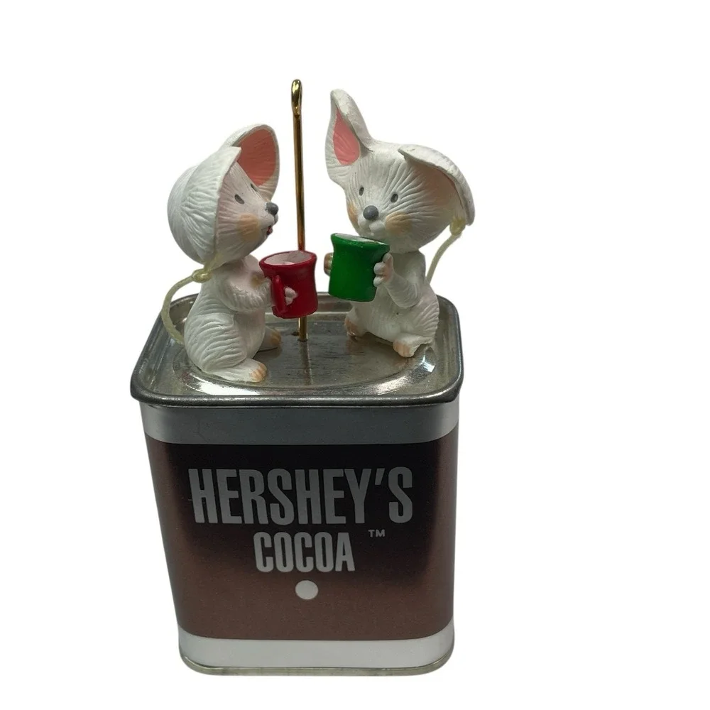 Hallmark Keepsake Ornament 1993 Warm & Special Friends Hershey's‎ Cocoa Mice Tin